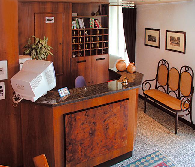 Hotel Aurora Τρεβίζο Εξωτερικό φωτογραφία