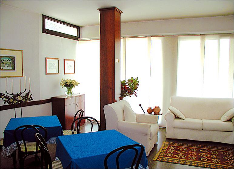 Hotel Aurora Τρεβίζο Εξωτερικό φωτογραφία