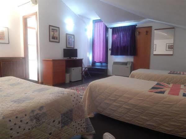 Hotel Aurora Τρεβίζο Εξωτερικό φωτογραφία